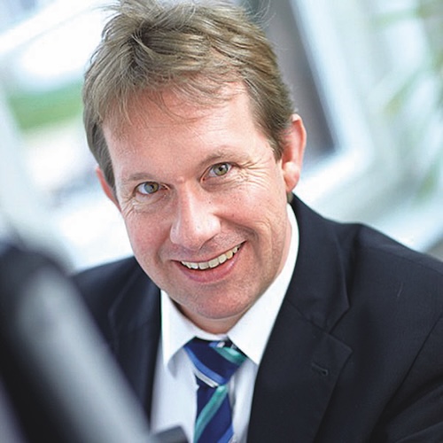 Portrait von Hans-Gerd Hebinck, der Sie unterstützen möchte, Ihr Dentallabor zu optimieren.